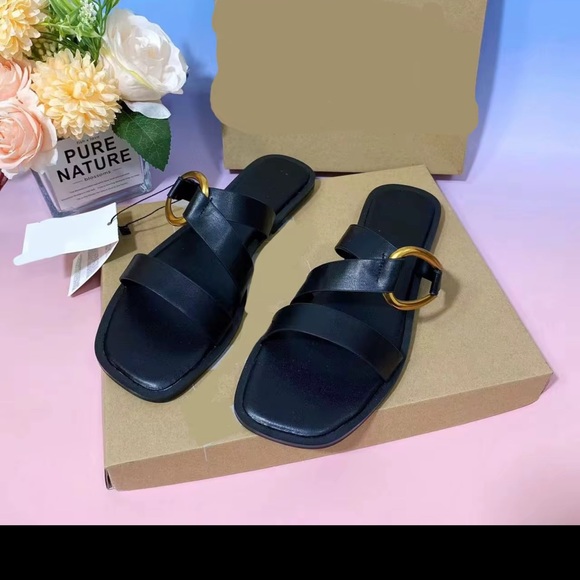 Zara Tan Flat Sandals with Gold Buckle - Picture 2 of 11